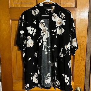 No boundaries button up